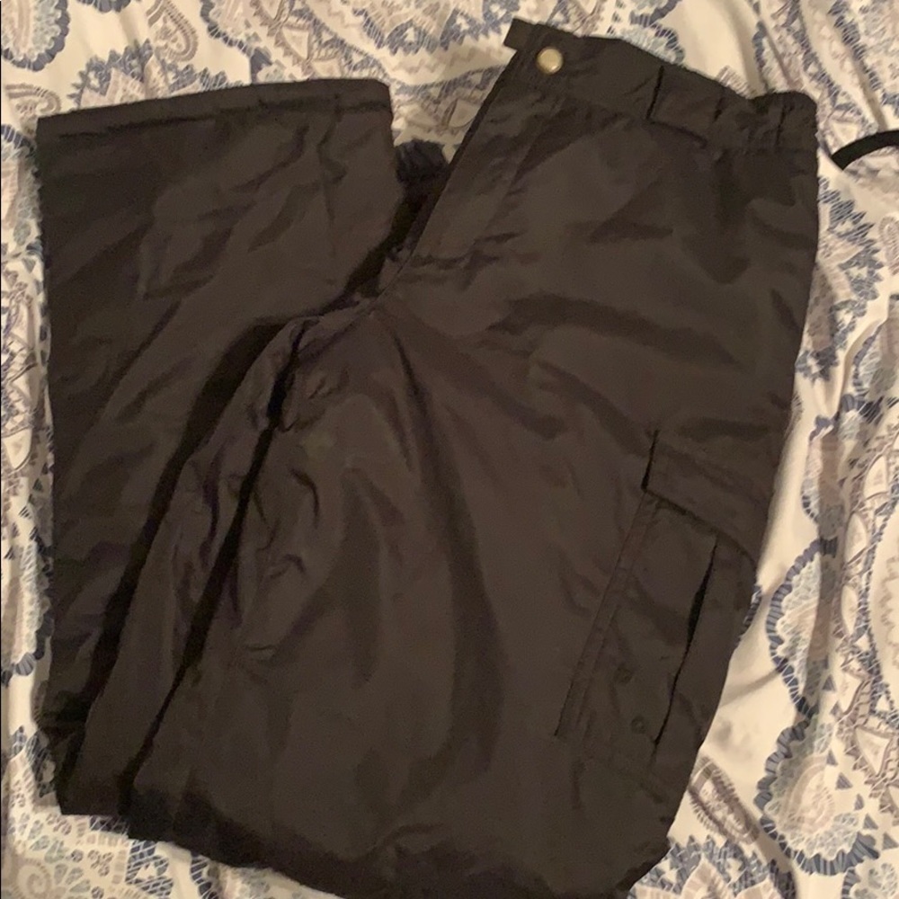 White Sierra snow pants
